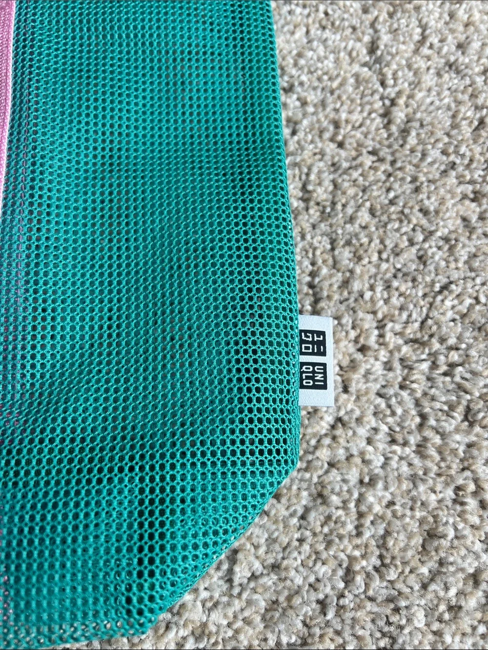 Uniqlo Pink & Teal Mesh Tote Bag - NWOT - Picture 2 of 10